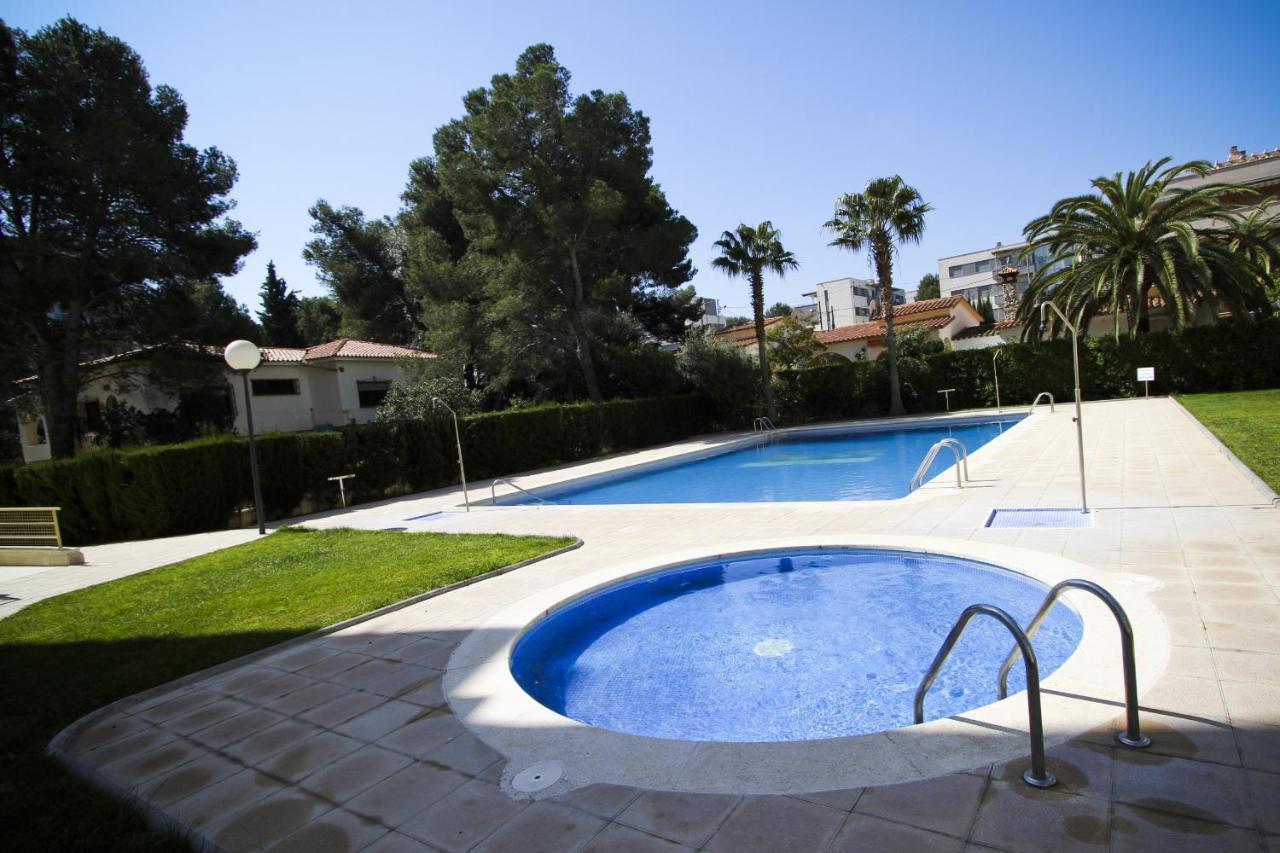 Апартаменты Residencial Aqua - La Pineda Салоу Экстерьер фото
